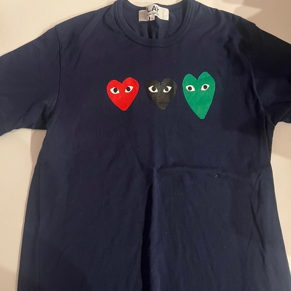 Comme des Garcons Navy Blue Tee with Heart Motif - Picture 1 of 2